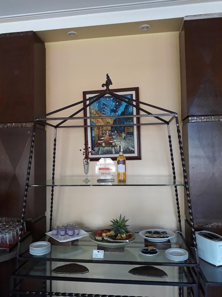 Hotel Venezia Legazpi Ngoại thất bức ảnh