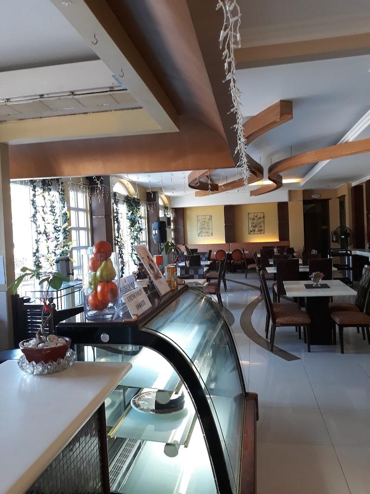 Hotel Venezia Legazpi Ngoại thất bức ảnh